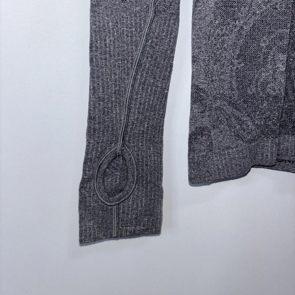 Lululemon Run Swiftly Seamless Jacquard Paisley Thumbhole Top Gray Size 8
